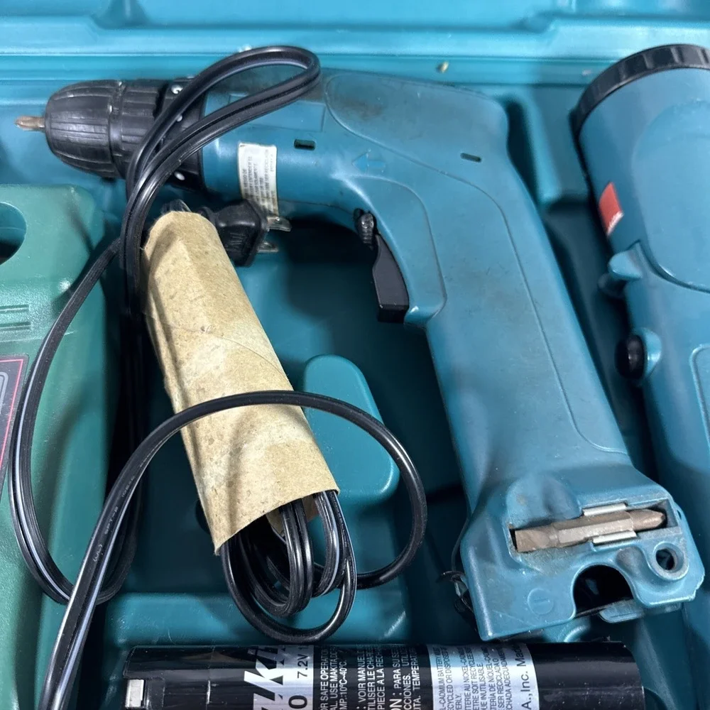 Makita Drill Set Light, Battery Charger Works/ Needs New Battery Drill Is Slow